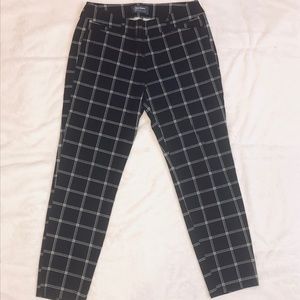 Black and white Pixie pants